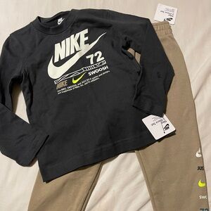 3T Nike set. T shirt and sweatpants
